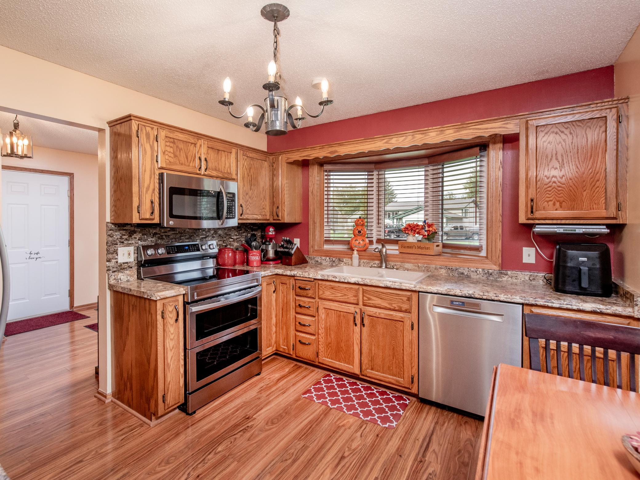 View of Residential at 1466 Laurel Avenue, Saint Paul Park MN 55071, Saint Paul Park (27 of 63) - Mike Wilen | Minnesota Team Real Estate