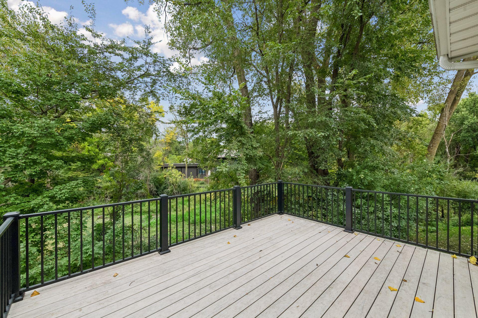 View of Residential at 3419 Groveland Lane, Minnetonka MN 55345, Minnetonka (31 of 46) - Mike Wilen | Minnesota Team Real Estate