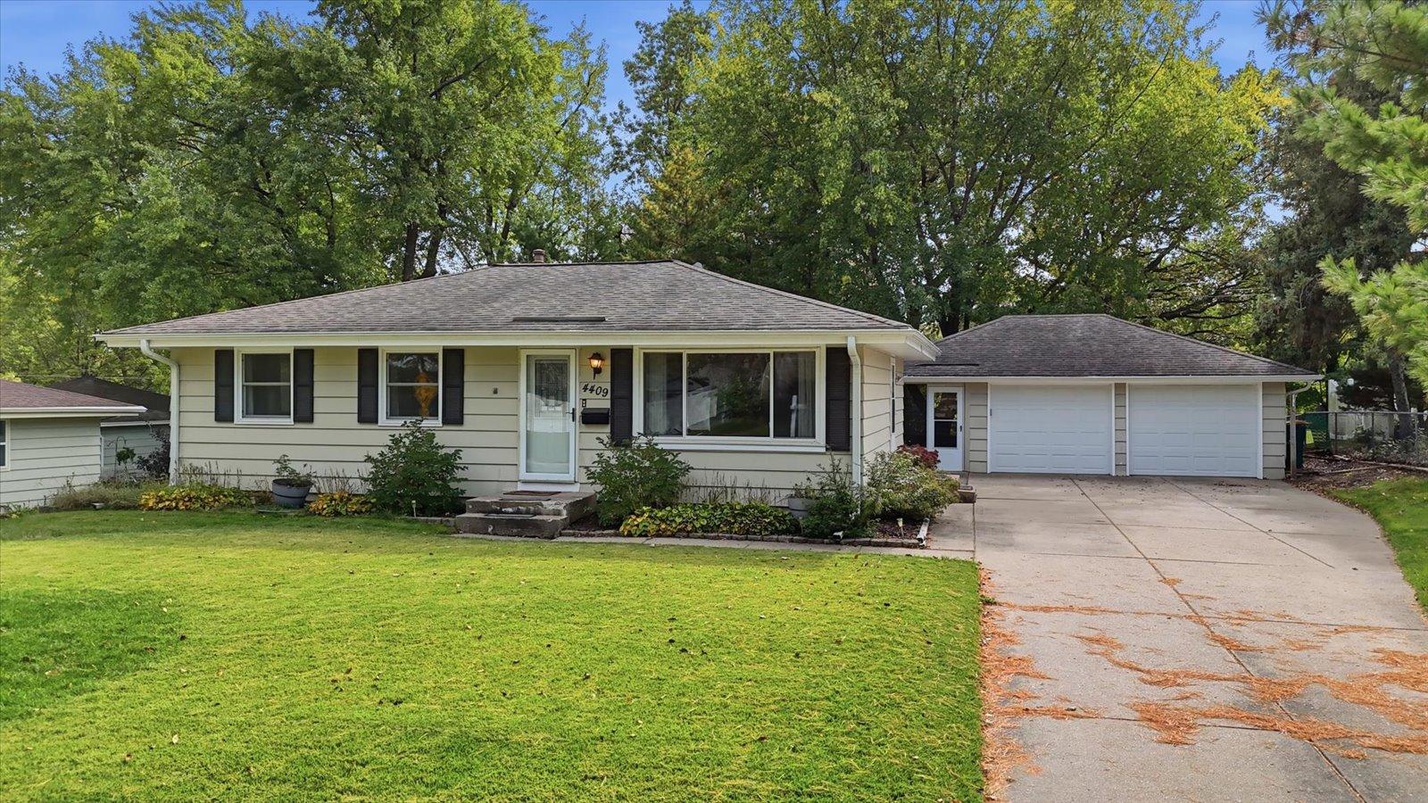 View of Single Family at 4409 Poplar Bridge Road, Bloomington - Mike Wilen | Minnesota Team Real Estate