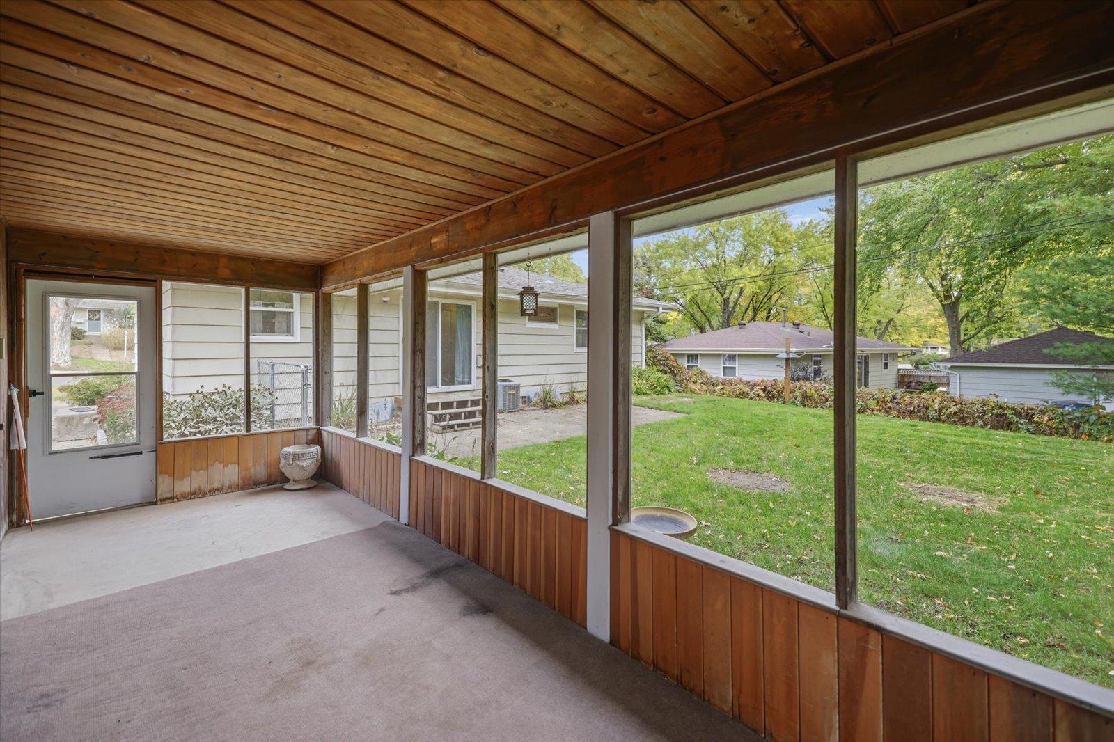 View of Residential at 4409 Poplar Bridge Road, Bloomington MN 55437, Bloomington (44 of 46) - Mike Wilen | Minnesota Team Real Estate