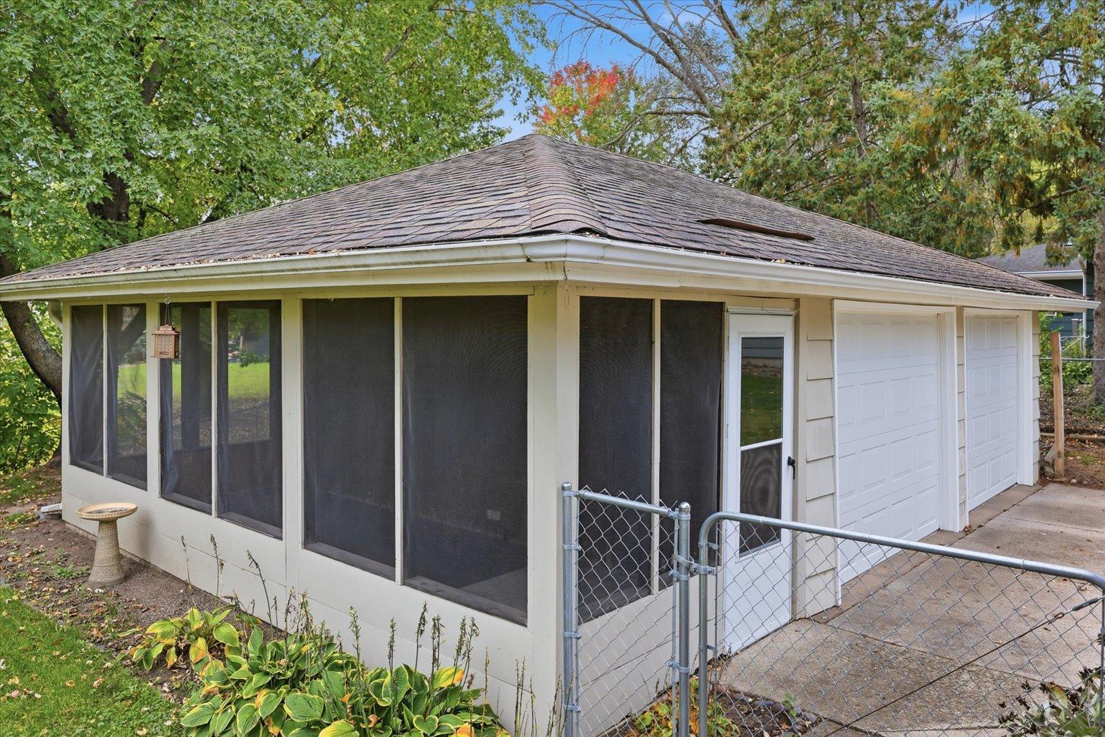 View of Residential at 4409 Poplar Bridge Road, Bloomington MN 55437, Bloomington (42 of 46) - Mike Wilen | Minnesota Team Real Estate