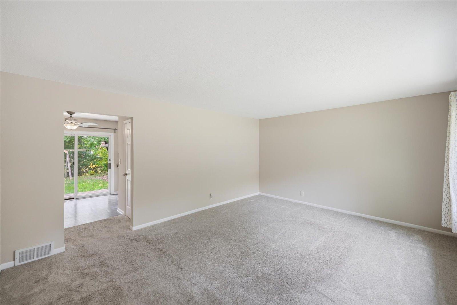 View of Residential at 4409 Poplar Bridge Road, Bloomington MN 55437, Bloomington (15 of 46) - Mike Wilen | Minnesota Team Real Estate