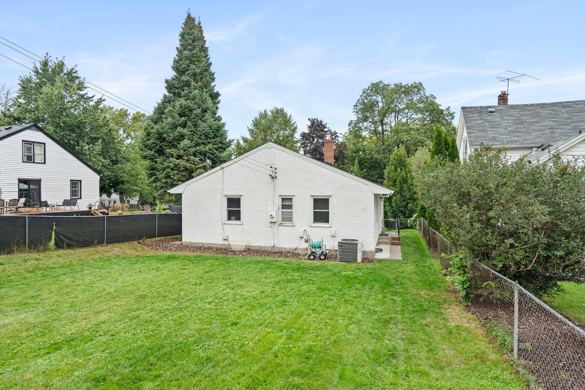 View of Residential at 280 Winona Street, Saint Paul MN 55107, Saint Paul (38 of 46) - Mike Wilen | Minnesota Team Real Estate