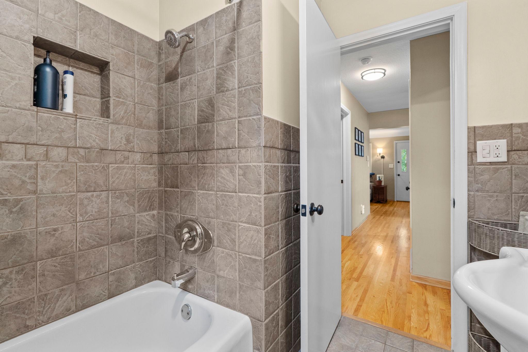 View of Residential at 280 Winona Street, Saint Paul MN 55107, Saint Paul (22 of 46) - Mike Wilen | Minnesota Team Real Estate