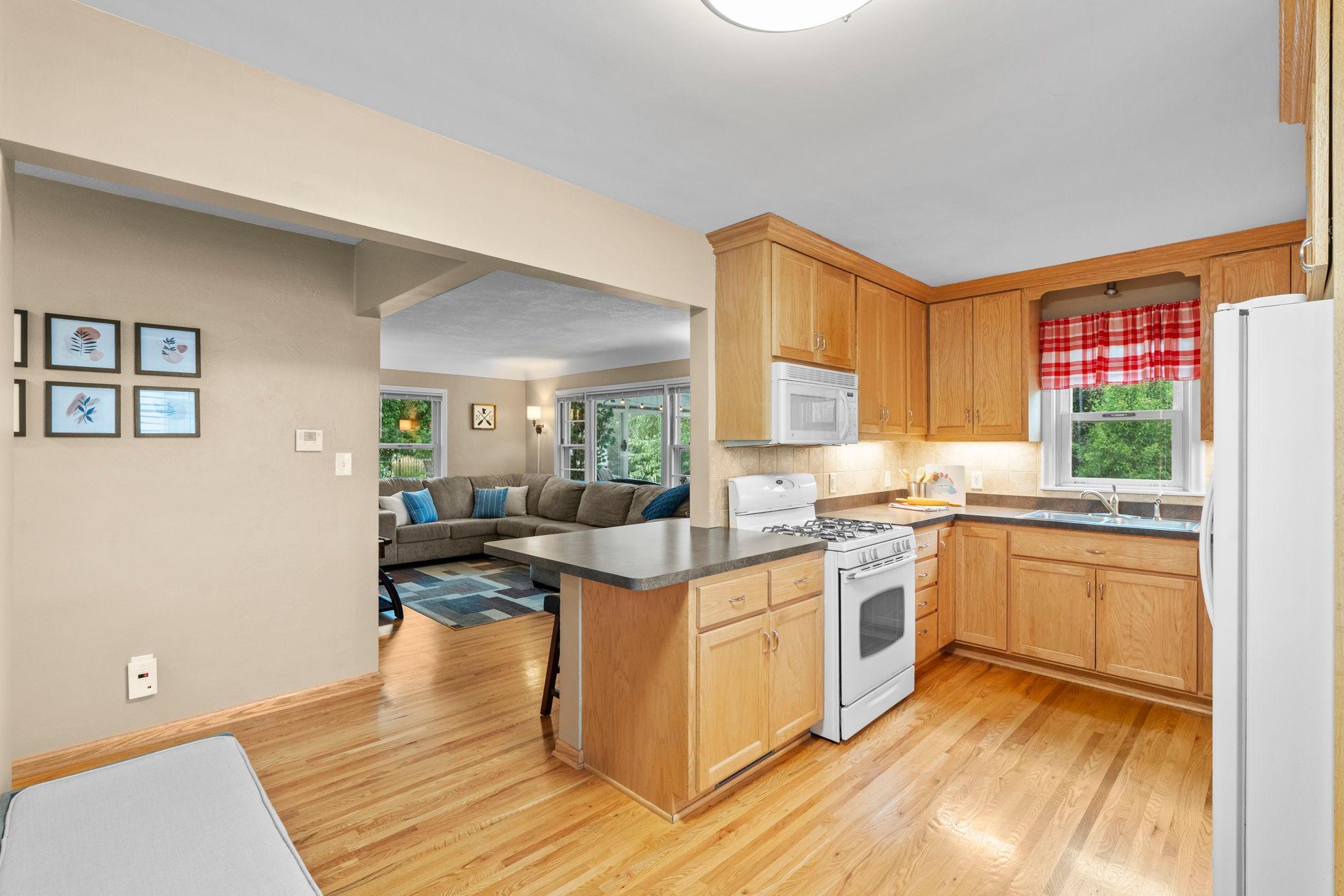 View of Residential at 280 Winona Street, Saint Paul MN 55107, Saint Paul (14 of 46) - Mike Wilen | Minnesota Team Real Estate