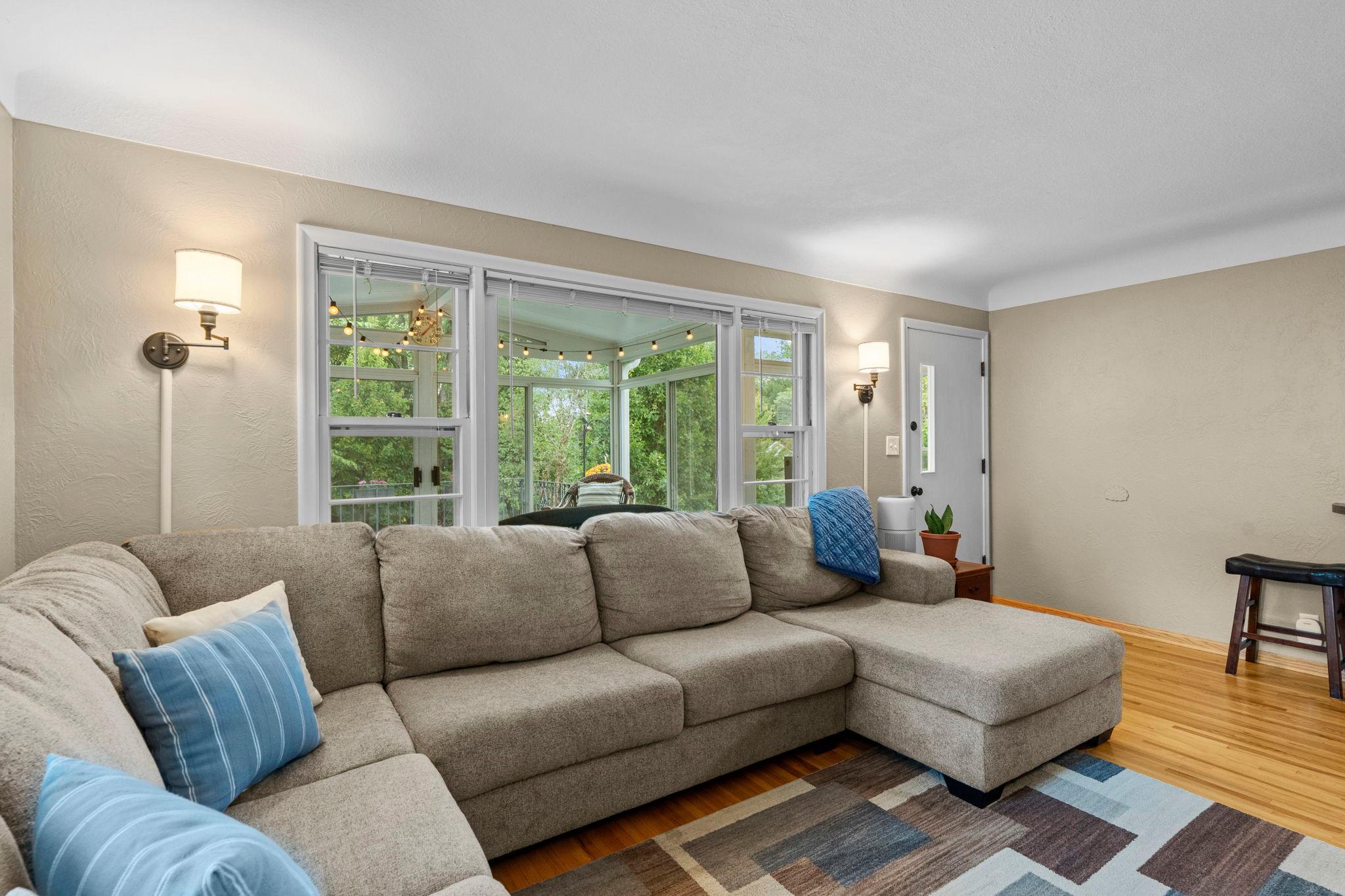 View of Residential at 280 Winona Street, Saint Paul MN 55107, Saint Paul (8 of 46) - Mike Wilen | Minnesota Team Real Estate