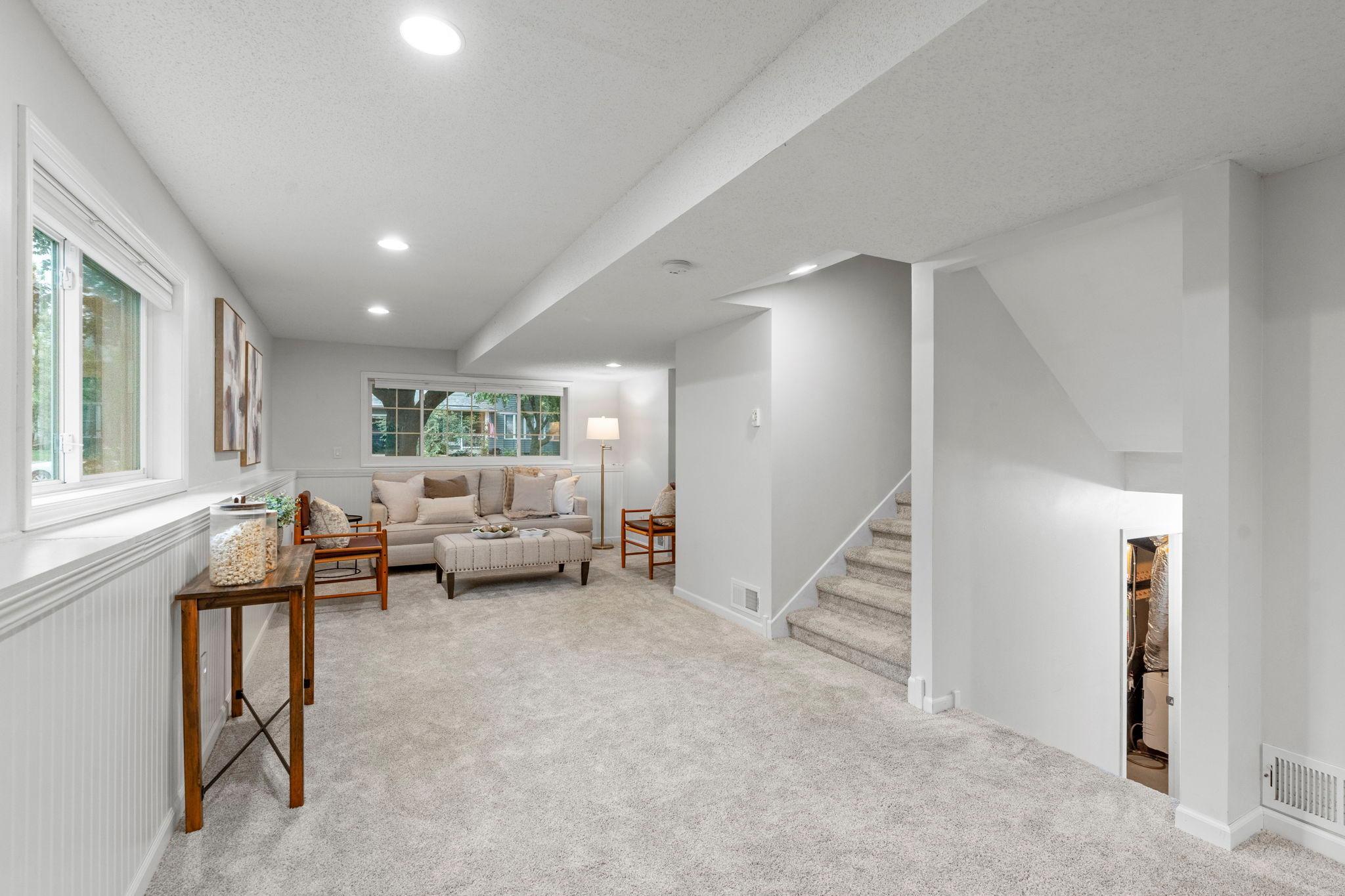 View of Residential at 121 Fox Hollow Drive, Chanhassen MN 55317, Chanhassen (21 of 37) - Mike Wilen | Minnesota Team Real Estate