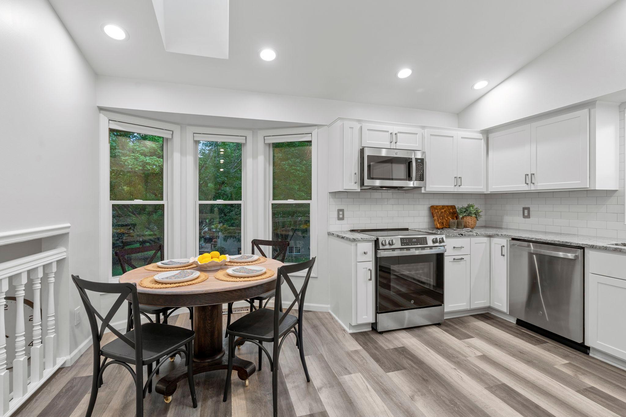 View of Residential at 121 Fox Hollow Drive, Chanhassen MN 55317, Chanhassen (13 of 37) - Mike Wilen | Minnesota Team Real Estate