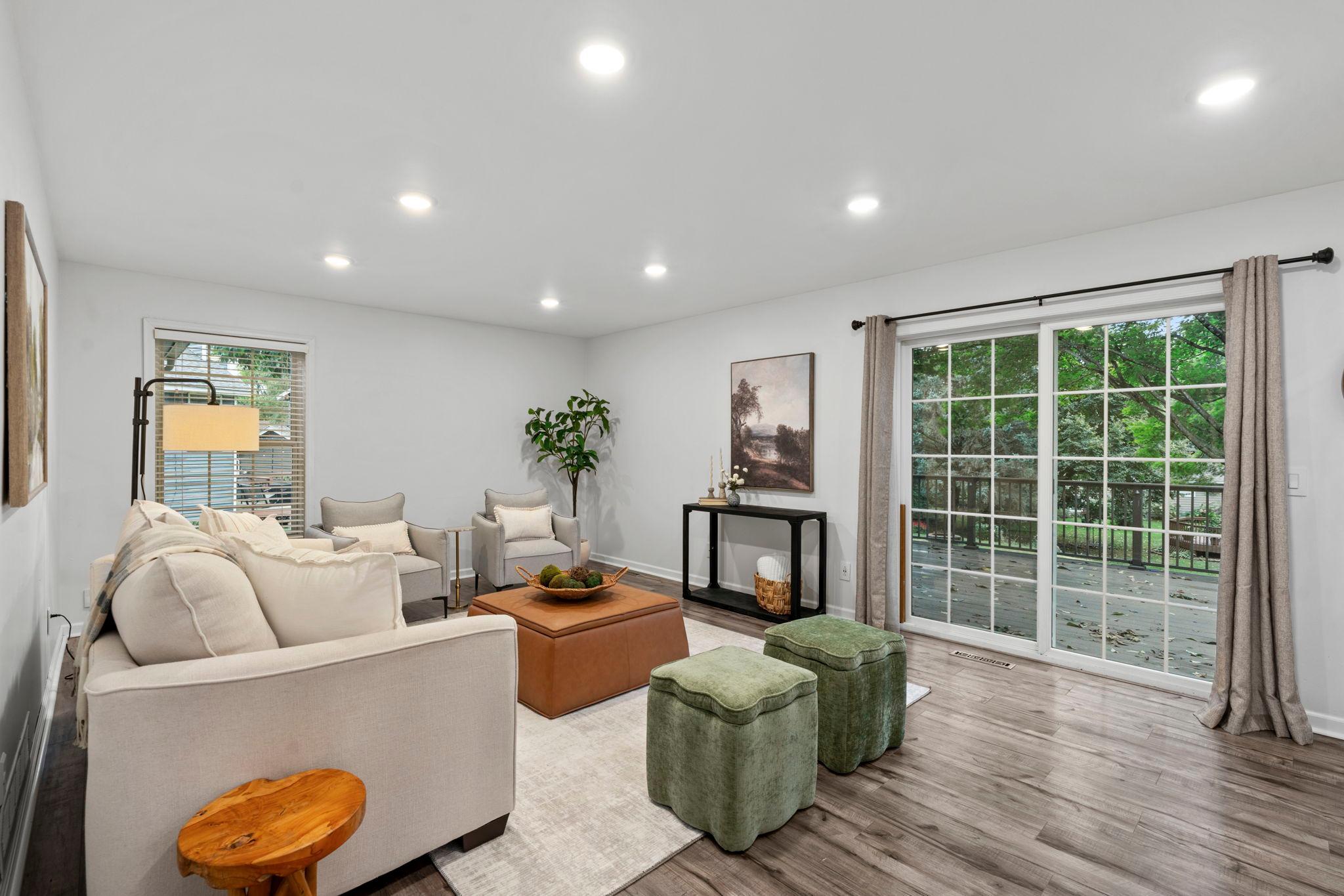 View of Residential at 121 Fox Hollow Drive, Chanhassen MN 55317, Chanhassen (6 of 37) - Mike Wilen | Minnesota Team Real Estate