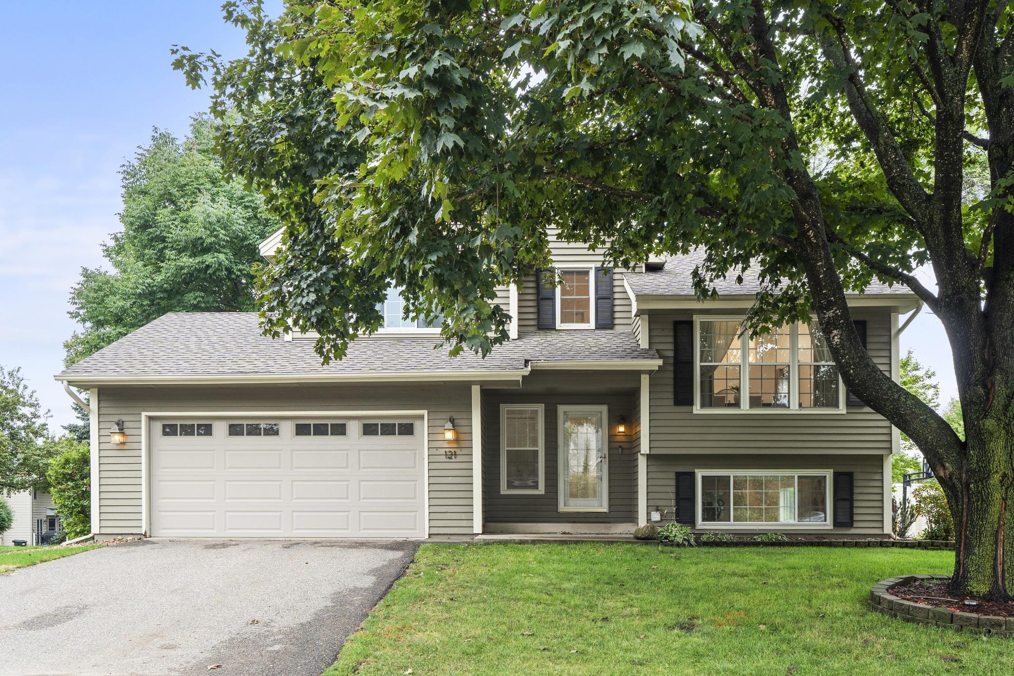 View of Residential at 121 Fox Hollow Drive, Chanhassen MN 55317, Chanhassen (31 of 37) - Mike Wilen | Minnesota Team Real Estate
