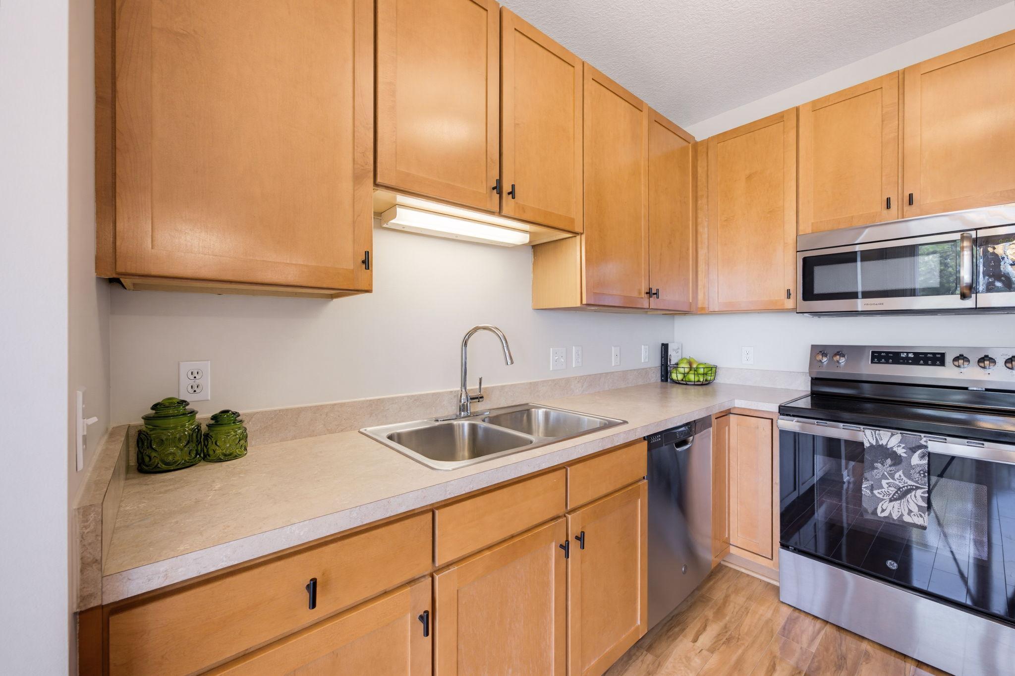 View of Residential at 1070 Grandview Court #304, Columbia Heights MN 55421, Columbia Heights (10 of 32) - Mike Wilen | Minnesota Team Real Estate