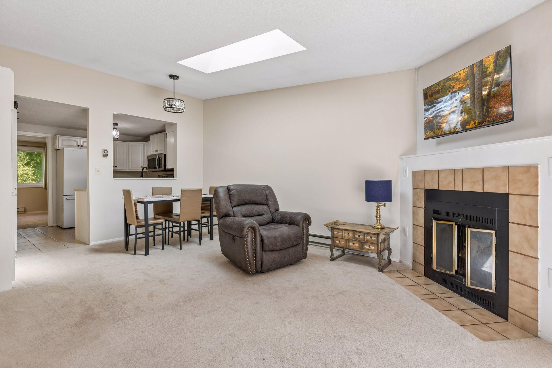 View of Residential at 17587 Pond Circle, Eden Prairie MN 55346, Eden Prairie (2 of 26) - Mike Wilen | Minnesota Team Real Estate