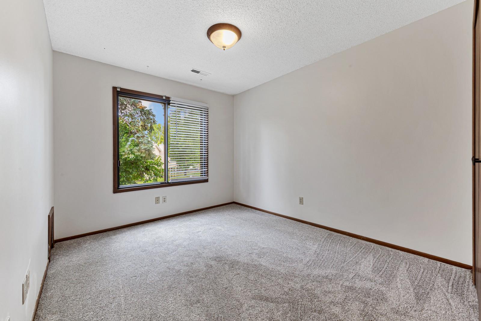 View of Residential at 3831 Heather Drive, Eagan MN 55122, Eagan (23 of 26) - Mike Wilen | Minnesota Team Real Estate
