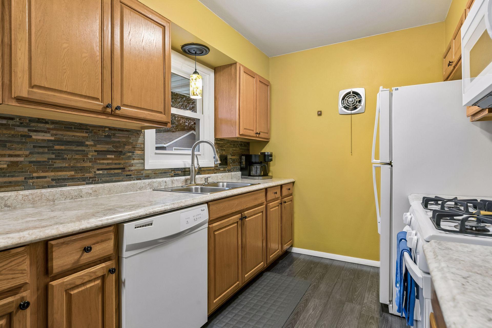 View of Residential at 744 22nd Avenue, South Saint Paul MN 55075, South Saint Paul (15 of 44) - Mike Wilen | Minnesota Team Real Estate