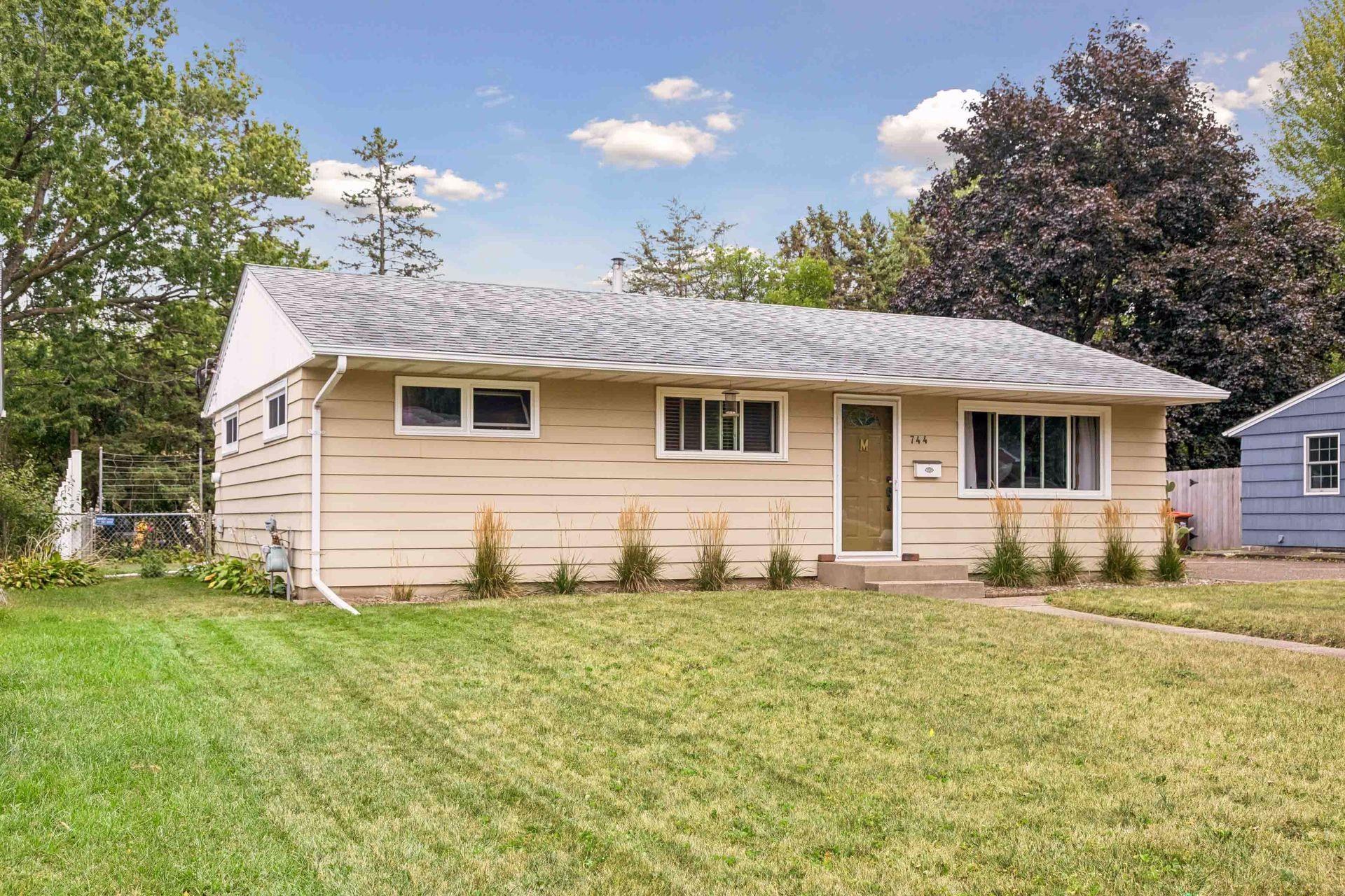 View of Single Family at 744 22nd Avenue, South Saint Paul - Mike Wilen | Minnesota Team Real Estate