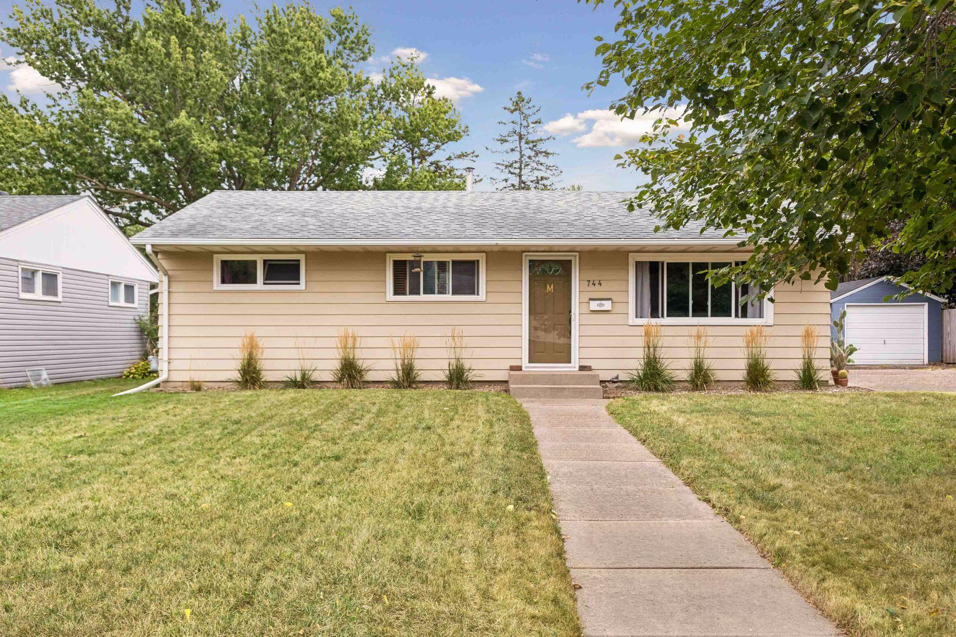 View of Residential at 744 22nd Avenue, South Saint Paul MN 55075, South Saint Paul (3 of 44) - Mike Wilen | Minnesota Team Real Estate