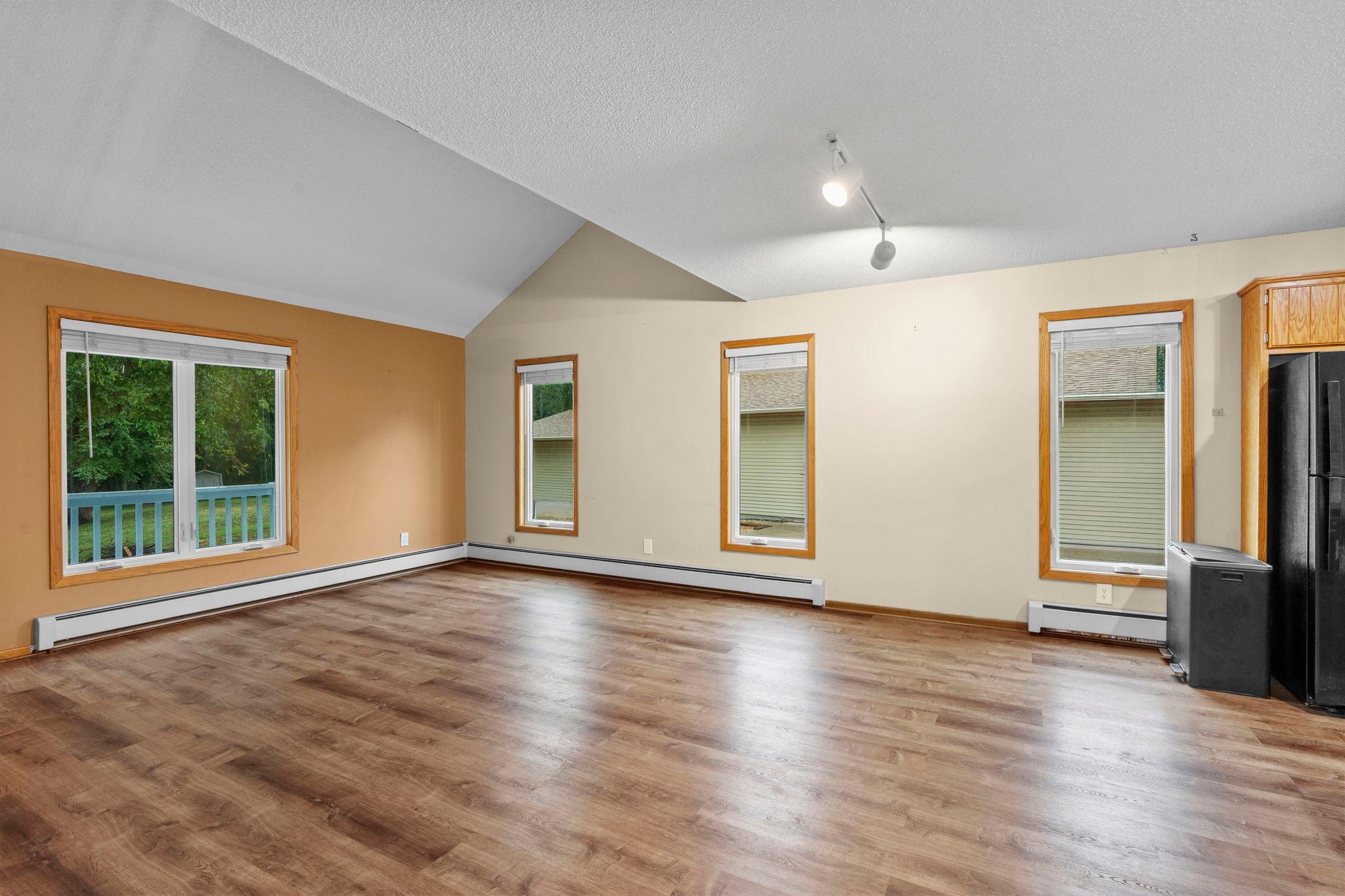 View of Residential at 8008 Mount Curve Boulevard, Brooklyn Park MN 55445, Brooklyn Park (14 of 63) - Mike Wilen | Minnesota Team Real Estate