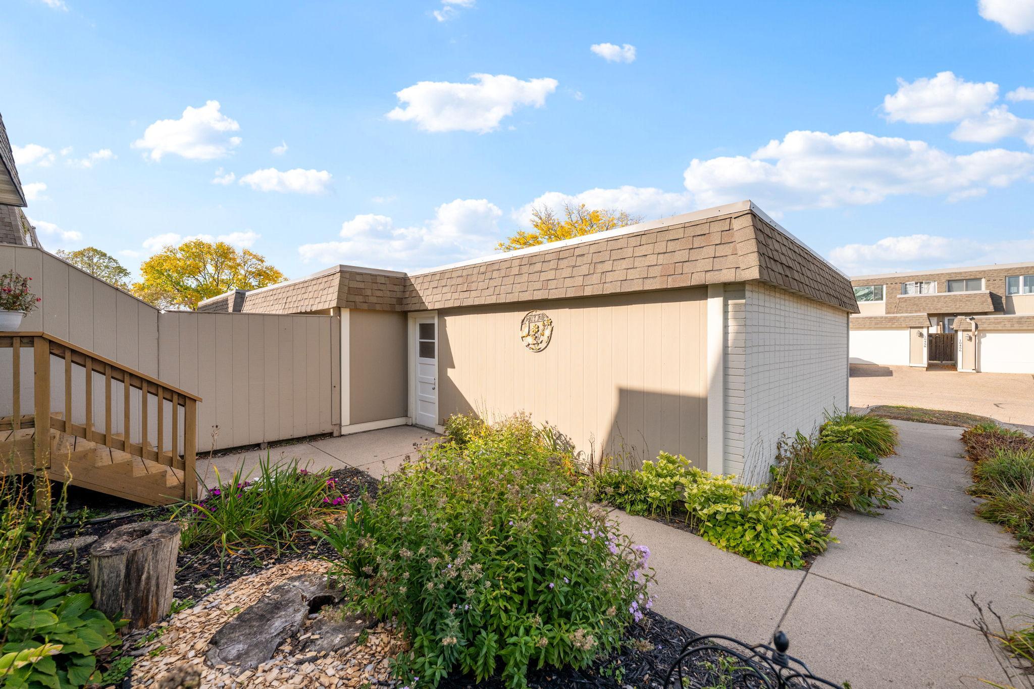 View of Residential at 10461 Dupont Road, Bloomington MN 55431, Bloomington (33 of 42) - Mike Wilen | Minnesota Team Real Estate