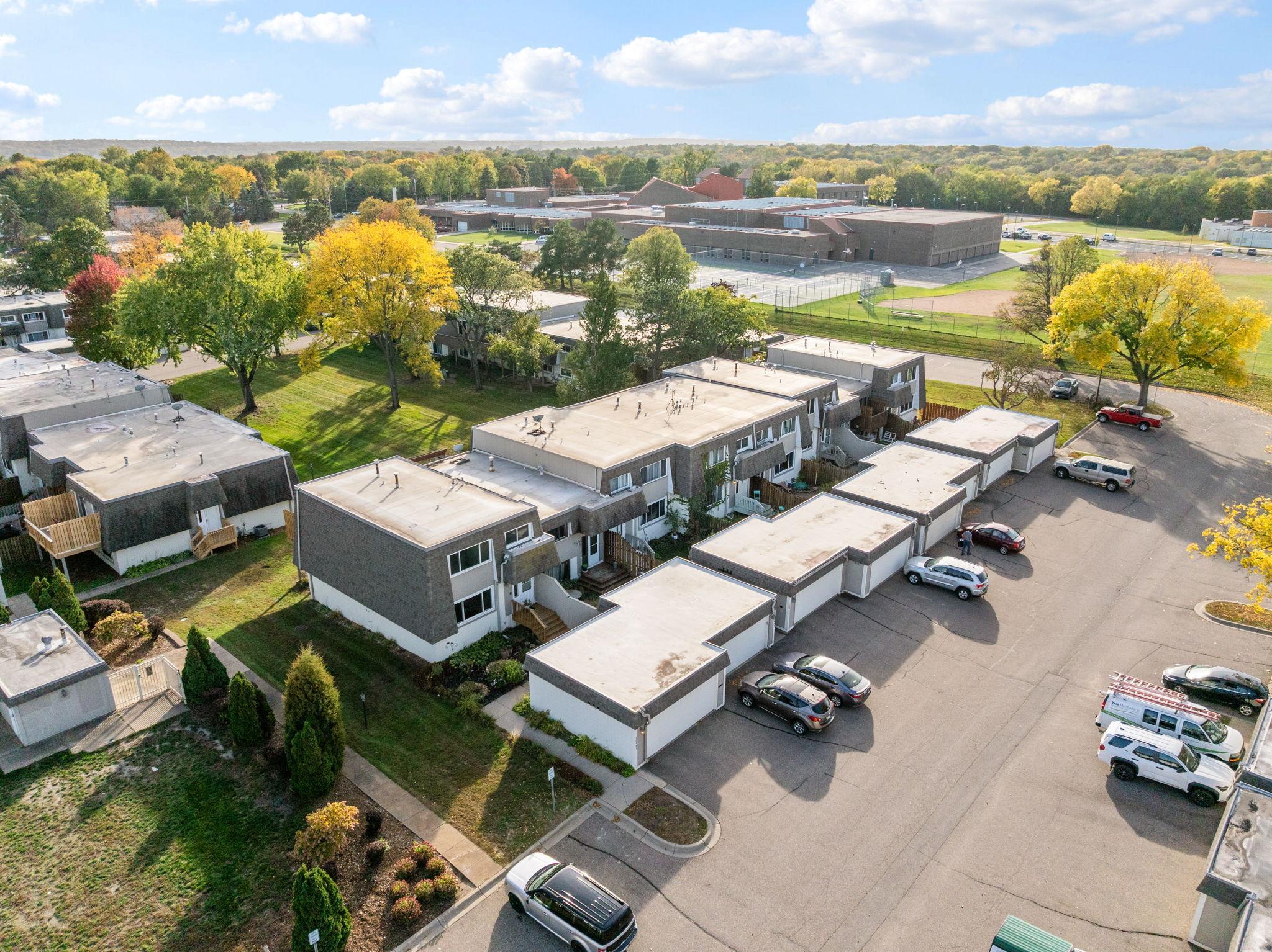 View of Residential at 10461 Dupont Road, Bloomington MN 55431, Bloomington (39 of 42) - Mike Wilen | Minnesota Team Real Estate