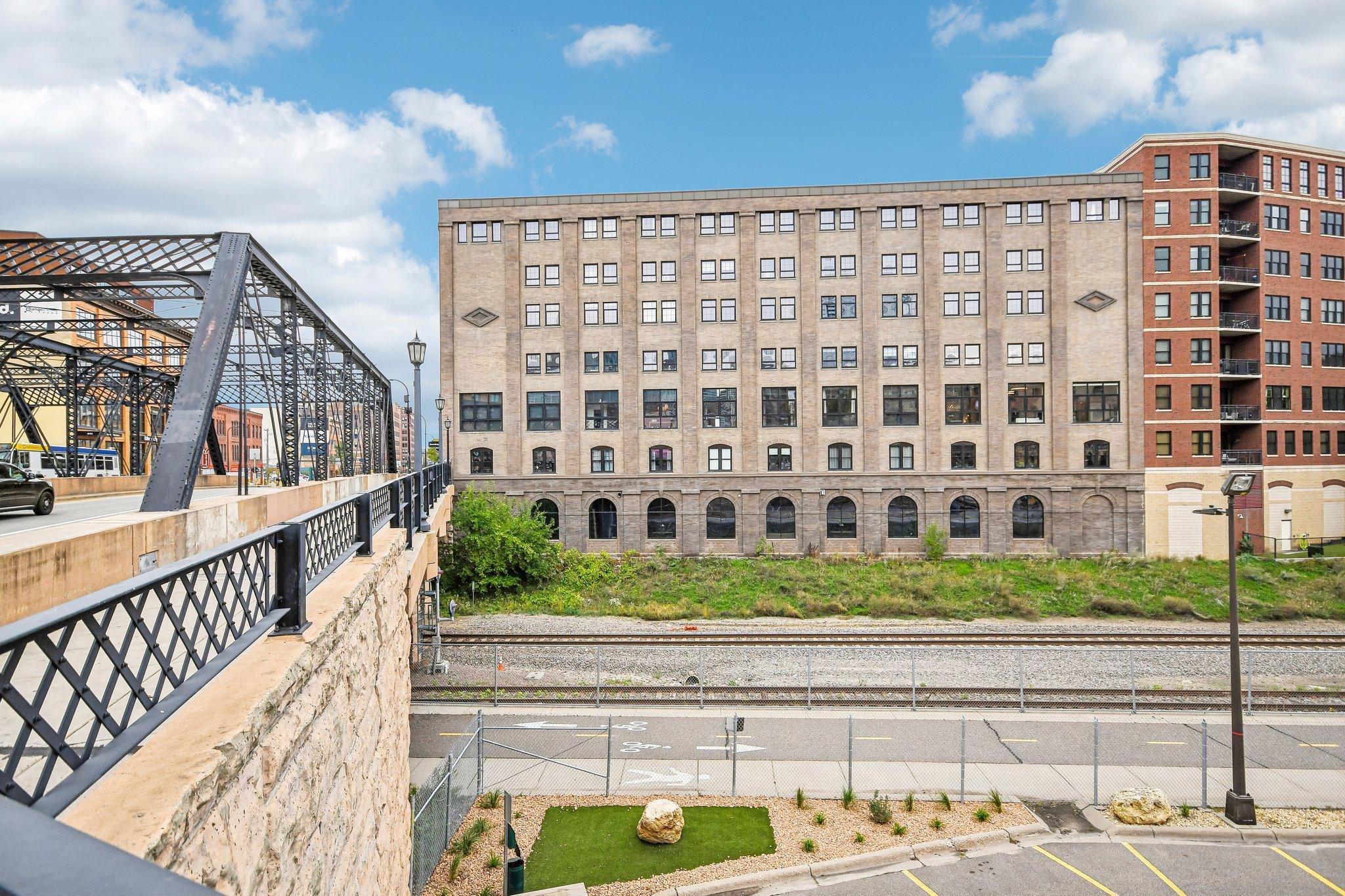 View of Residential at 404 Washington Avenue #202, Minneapolis MN 55401, Minneapolis (41 of 48) - Mike Wilen | Minnesota Team Real Estate