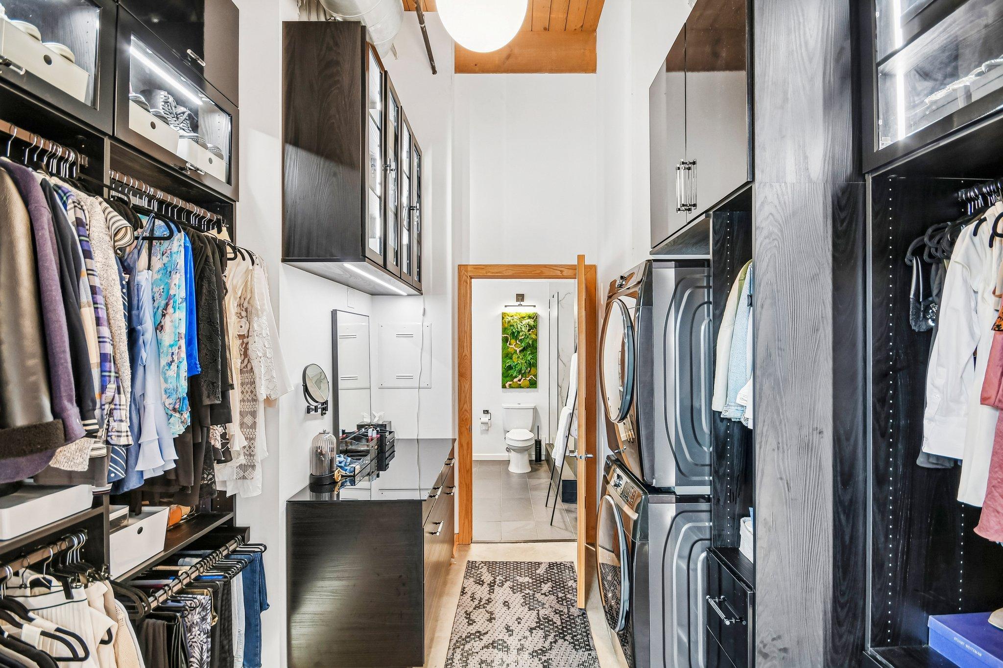 View of Residential at 404 Washington Avenue #202, Minneapolis MN 55401, Minneapolis (26 of 48) - Mike Wilen | Minnesota Team Real Estate