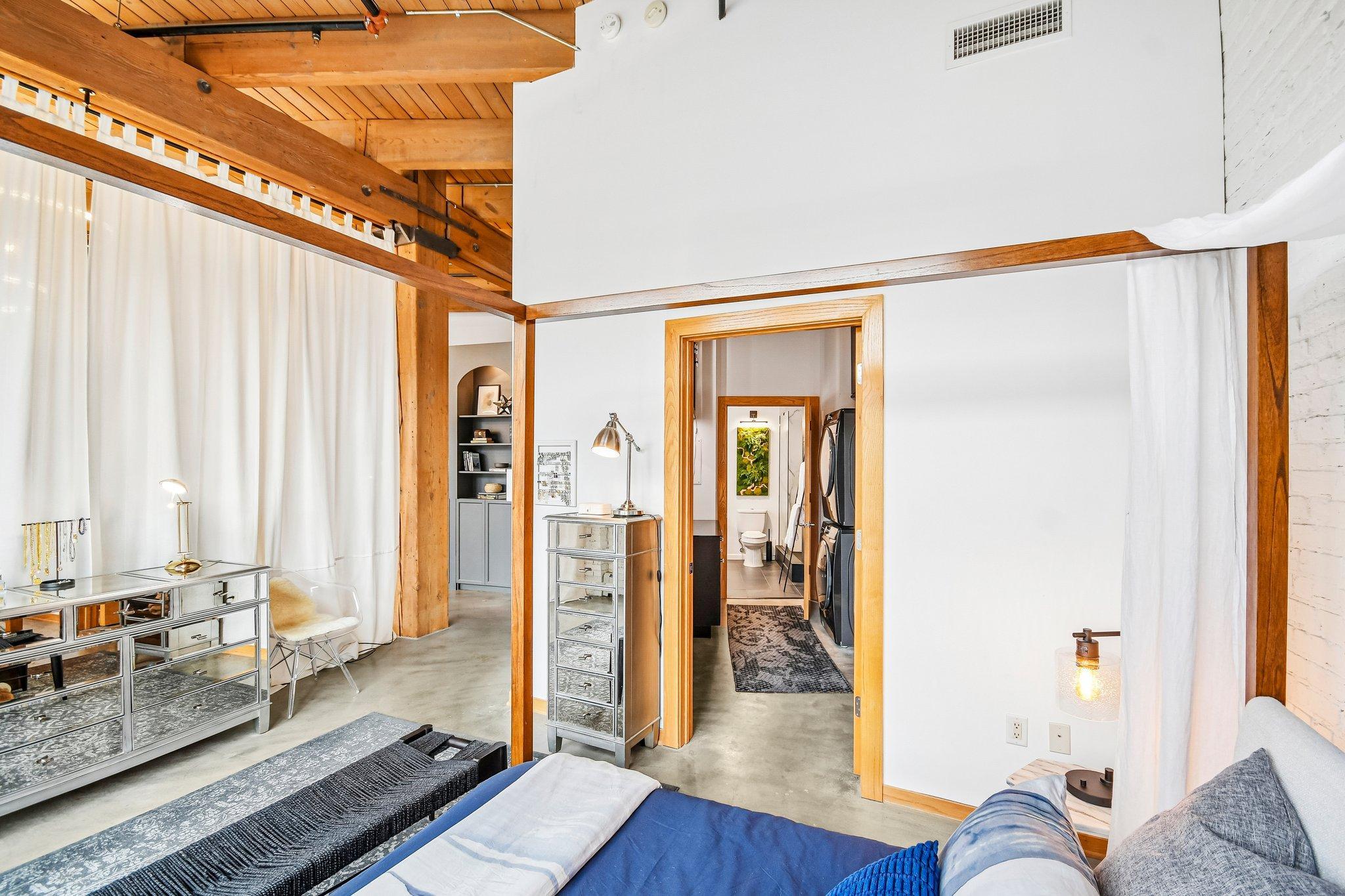 View of Residential at 404 Washington Avenue #202, Minneapolis MN 55401, Minneapolis (25 of 48) - Mike Wilen | Minnesota Team Real Estate