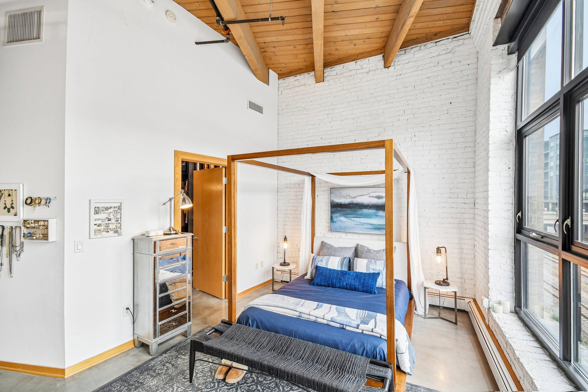 View of Residential at 404 Washington Avenue #202, Minneapolis MN 55401, Minneapolis (23 of 48) - Mike Wilen | Minnesota Team Real Estate