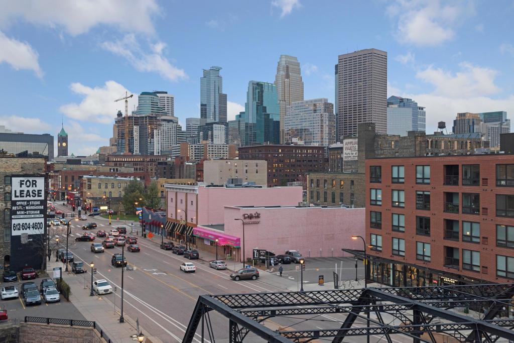 View of Residential at 404 Washington Avenue #202, Minneapolis MN 55401, Minneapolis (42 of 48) - Mike Wilen | Minnesota Team Real Estate
