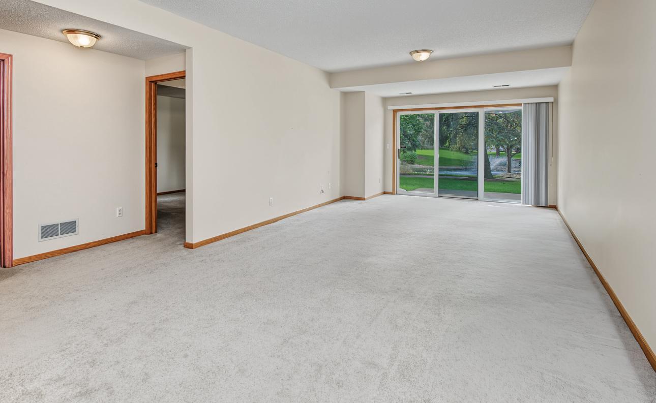 View of Residential at 15141 Cimarron Avenue, Rosemount MN 55068, Rosemount (11 of 17) - Mike Wilen | Minnesota Team Real Estate