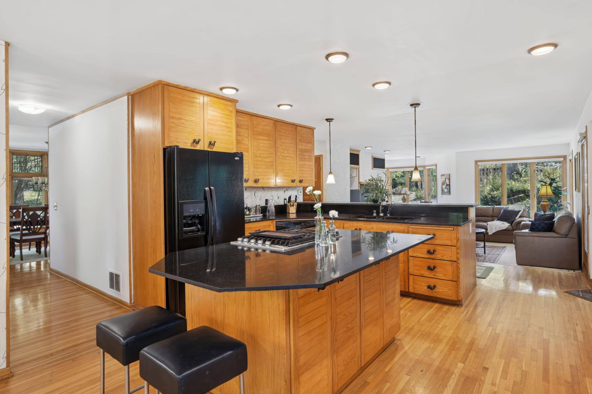 View of Residential at 4166 Heatherton Place, Minnetonka MN 55345, Minnetonka (23 of 96) - Mike Wilen | Minnesota Team Real Estate