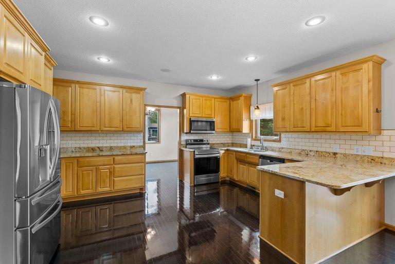 View of Residential at 4501 104th Avenue, Brooklyn Park MN 55443, Brooklyn Park (14 of 58) - Mike Wilen | Minnesota Team Real Estate