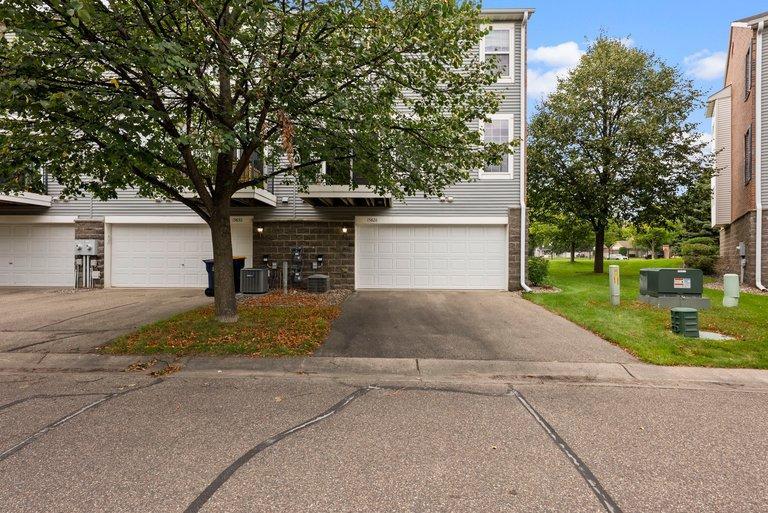 View of Residential at 15826 Frisian Lane, Apple Valley MN 55124, Apple Valley (44 of 46) - Mike Wilen | Minnesota Team Real Estate