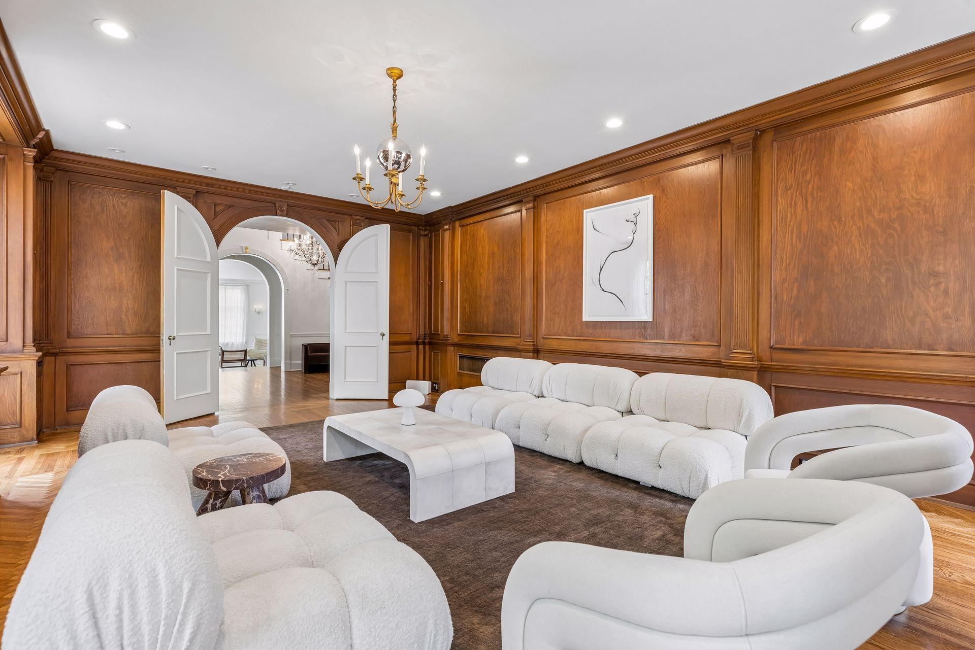 View of Residential at 1122 Mount Curve Avenue, Minneapolis MN 55403, Minneapolis (12 of 94) - Mike Wilen | Minnesota Team Real Estate