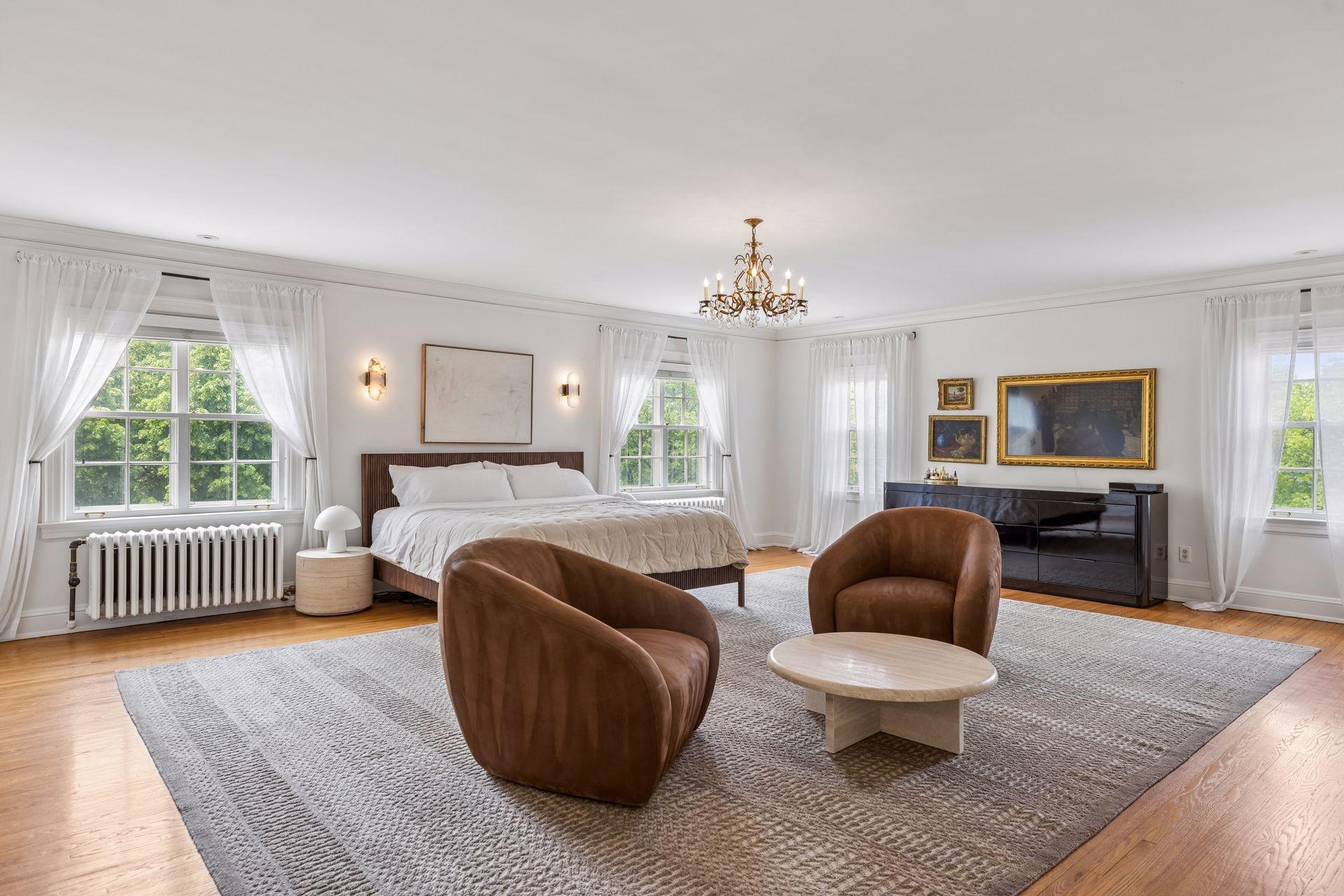 View of Residential at 1122 Mount Curve Avenue, Minneapolis MN 55403, Minneapolis (46 of 94) - Mike Wilen | Minnesota Team Real Estate