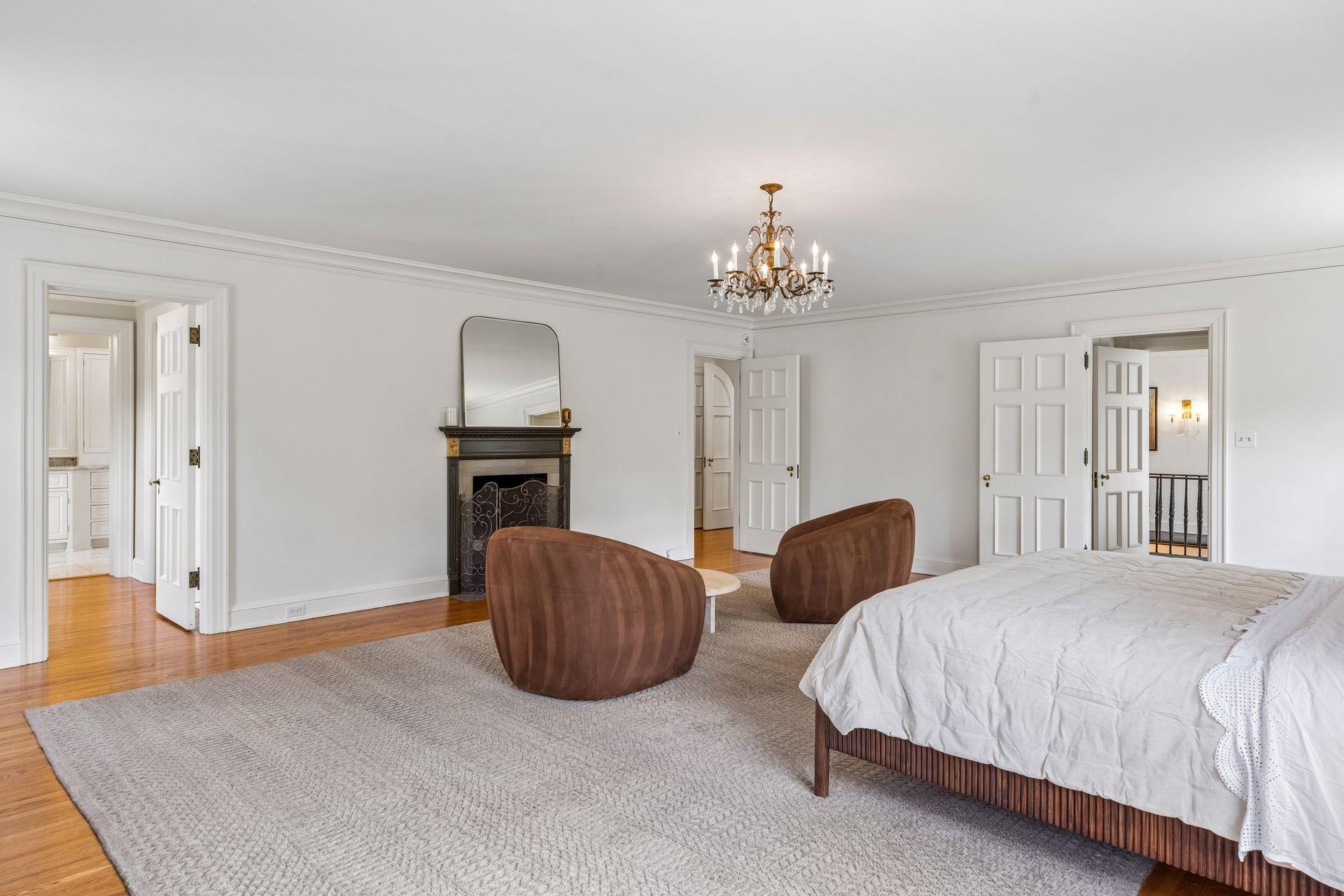 View of Residential at 1122 Mount Curve Avenue, Minneapolis MN 55403, Minneapolis (47 of 94) - Mike Wilen | Minnesota Team Real Estate