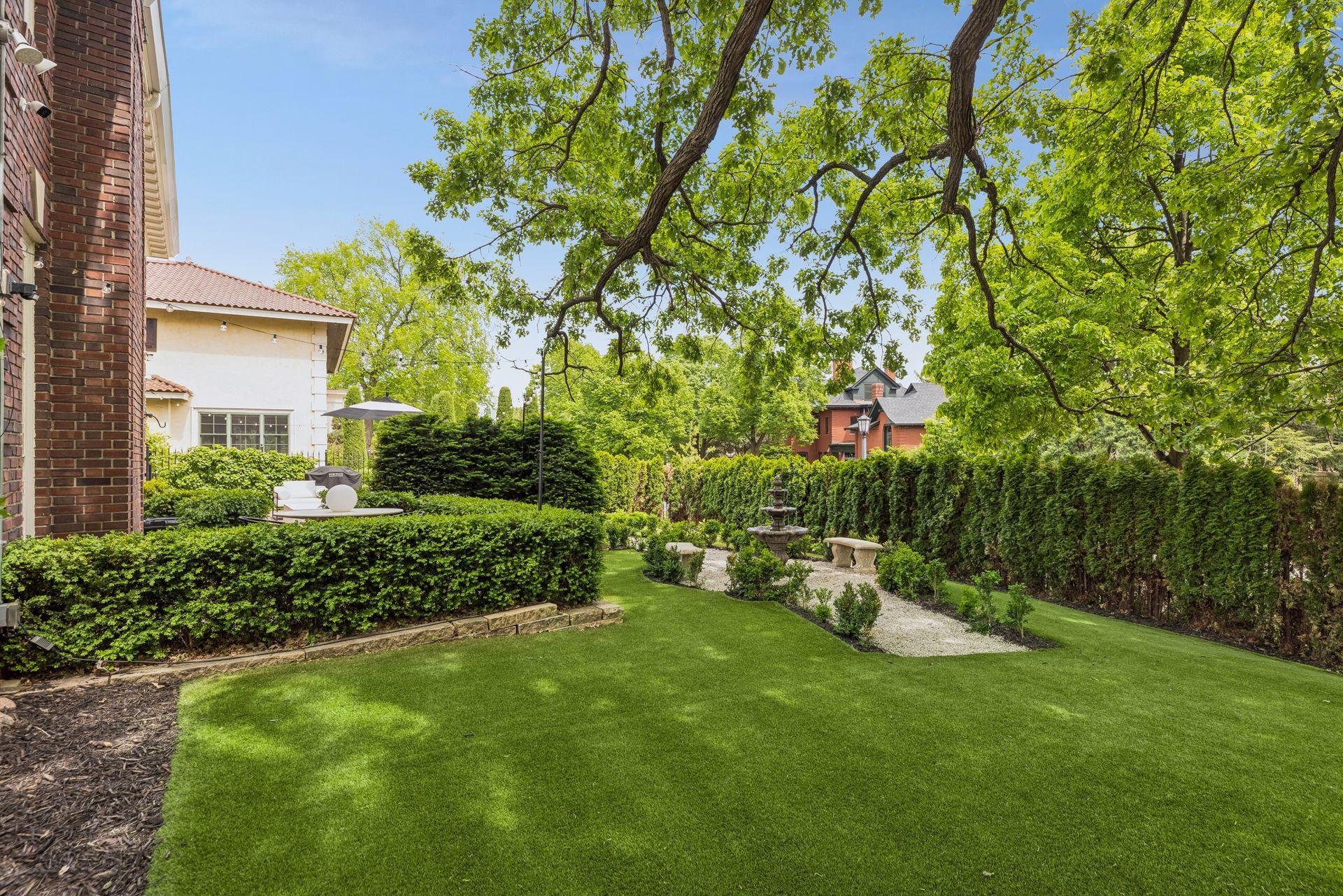 View of Residential at 1122 Mount Curve Avenue, Minneapolis MN 55403, Minneapolis (82 of 94) - Mike Wilen | Minnesota Team Real Estate