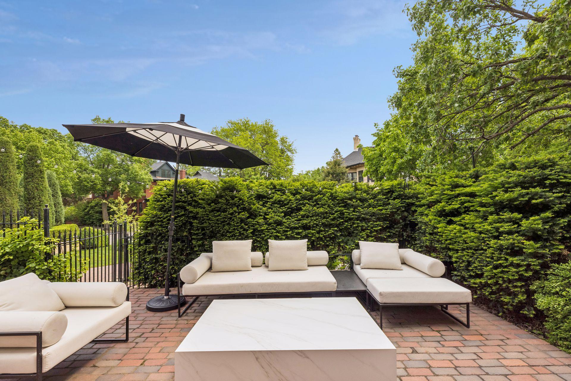 View of Residential at 1122 Mount Curve Avenue, Minneapolis MN 55403, Minneapolis (85 of 94) - Mike Wilen | Minnesota Team Real Estate