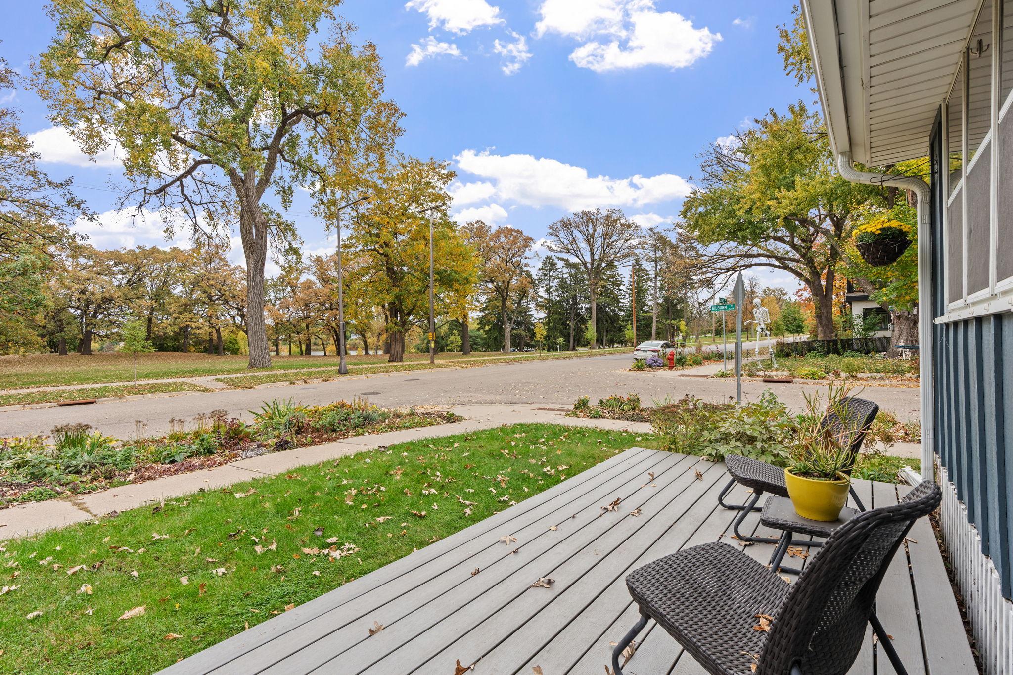 View of Residential at 958 Como Avenue, Saint Paul MN 55103, Saint Paul (4 of 45) - Mike Wilen | Minnesota Team Real Estate