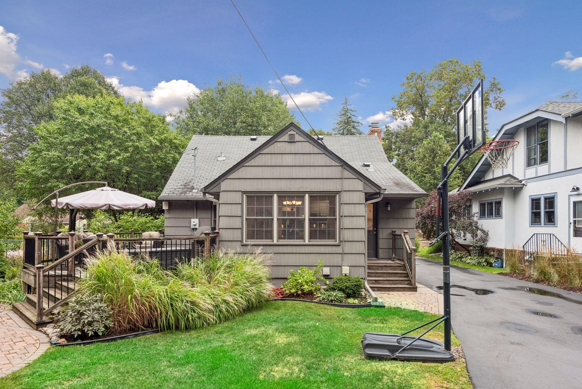 View of Residential at 4000 Abbott Avenue, Minneapolis MN 55410, Minneapolis (27 of 34) - Mike Wilen | Minnesota Team Real Estate