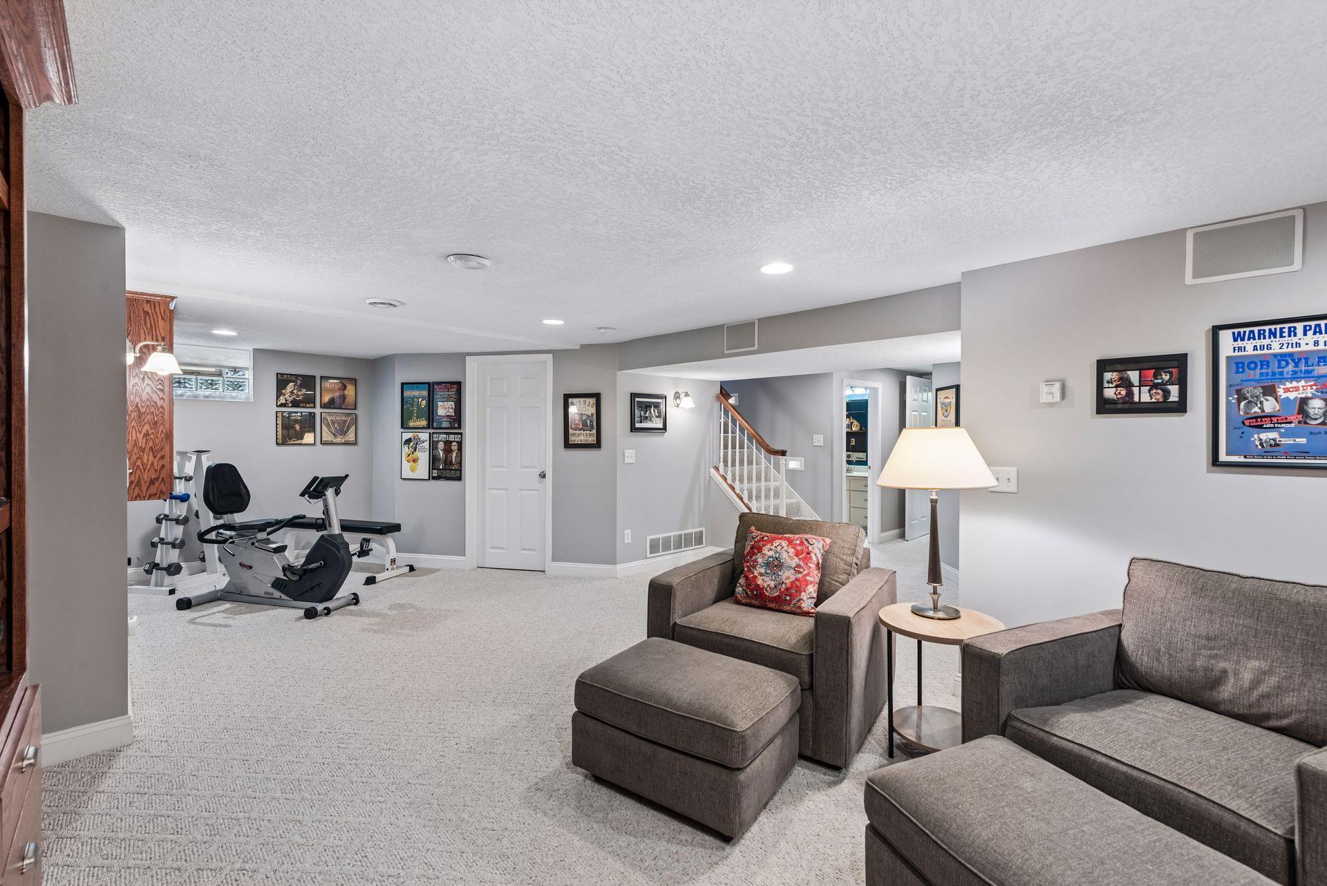 View of Residential at 4000 Abbott Avenue, Minneapolis MN 55410, Minneapolis (21 of 34) - Mike Wilen | Minnesota Team Real Estate