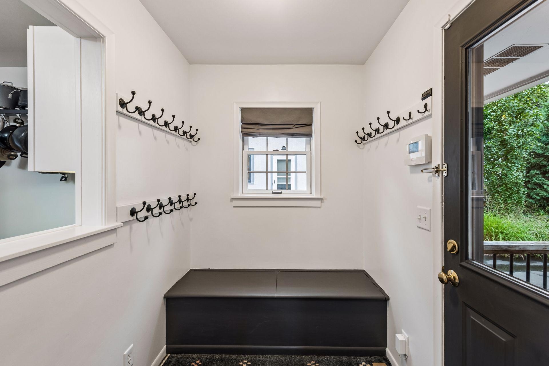 View of Residential at 4000 Abbott Avenue, Minneapolis MN 55410, Minneapolis (14 of 34) - Mike Wilen | Minnesota Team Real Estate