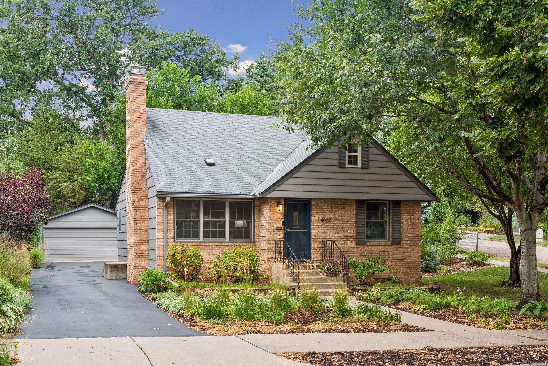 View of Residential at 4000 Abbott Avenue, Minneapolis MN 55410, Minneapolis (30 of 34) - Mike Wilen | Minnesota Team Real Estate