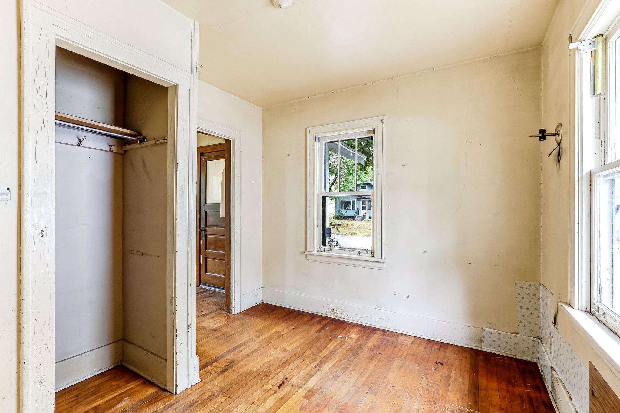 View of Residential at 4718 Dupont Avenue, Minneapolis MN 55430, Minneapolis (8 of 20) - Mike Wilen | Minnesota Team Real Estate