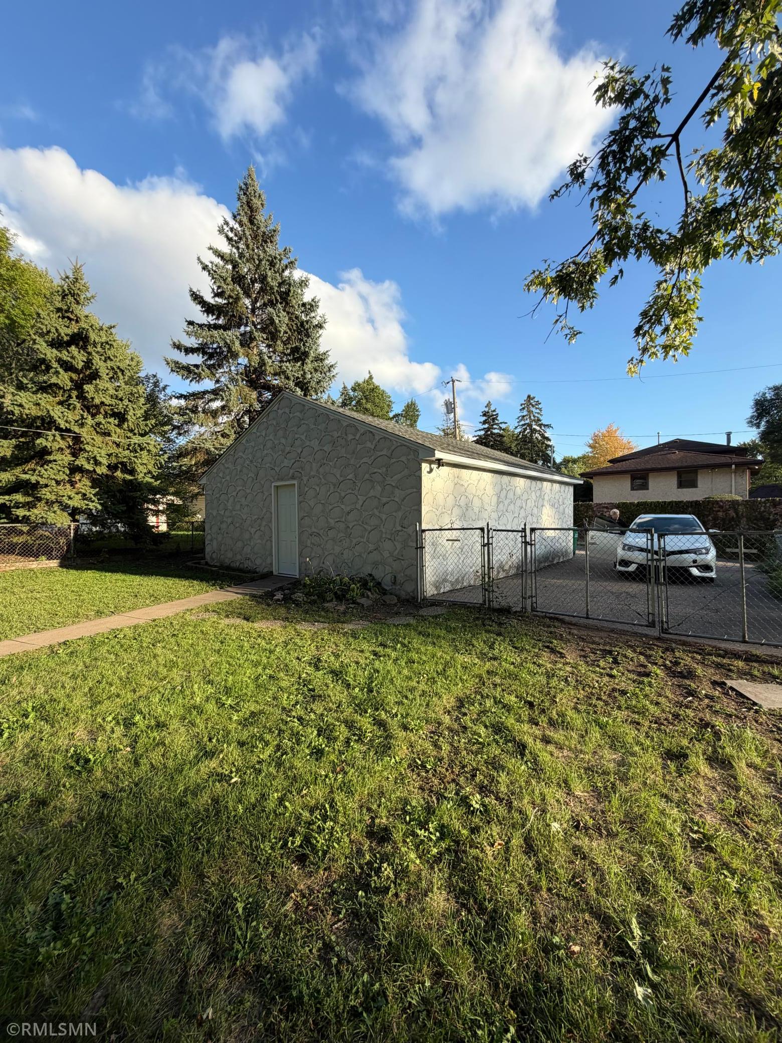 View of Residential at 1600 37th Avenue, Minneapolis MN 55421, Minneapolis (4 of 22) - Mike Wilen | Minnesota Team Real Estate