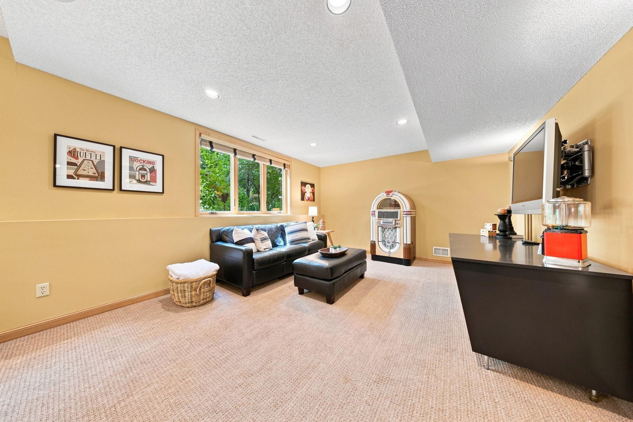 View of Residential at 1444 Kings Wood Lane, Eagan MN 55122, Eagan (34 of 53) - Mike Wilen | Minnesota Team Real Estate
