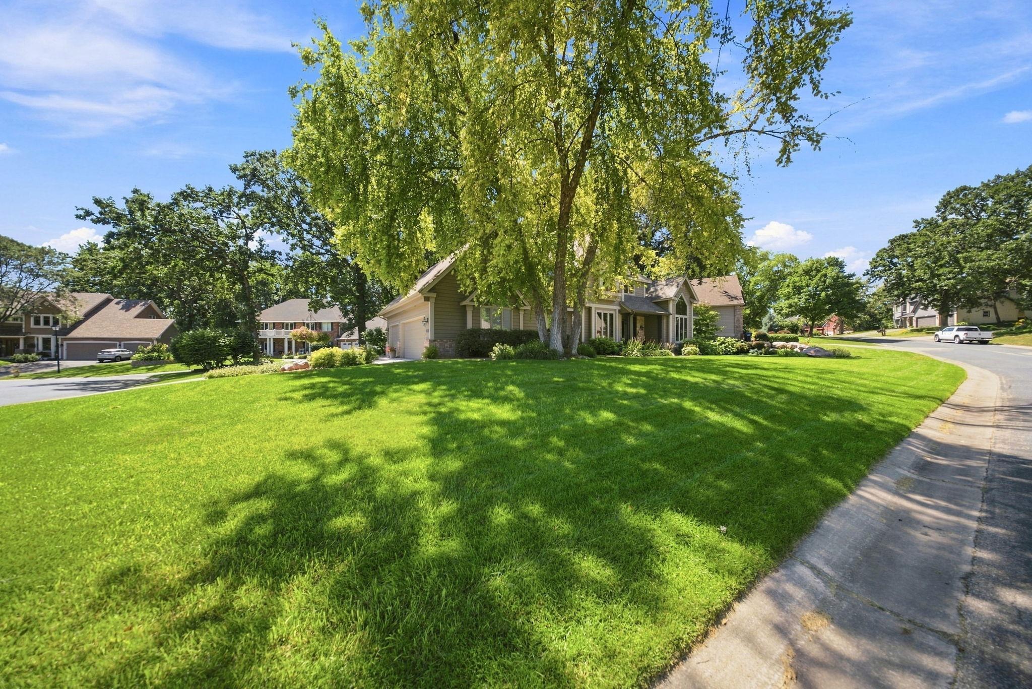 View of Residential at 1444 Kings Wood Lane, Eagan MN 55122, Eagan (46 of 53) - Mike Wilen | Minnesota Team Real Estate