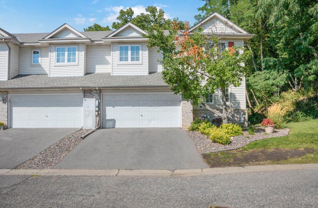 View of (TH) Side x Side at 17800 Townline Road, Minnetonka - Mike Wilen | Minnesota Team Real Estate
