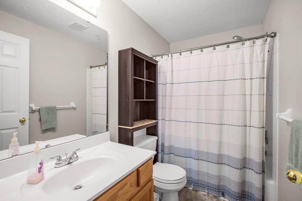 View of Residential at 17800 Townline Road, Minnetonka MN 55345, Minnetonka (23 of 27) - Mike Wilen | Minnesota Team Real Estate