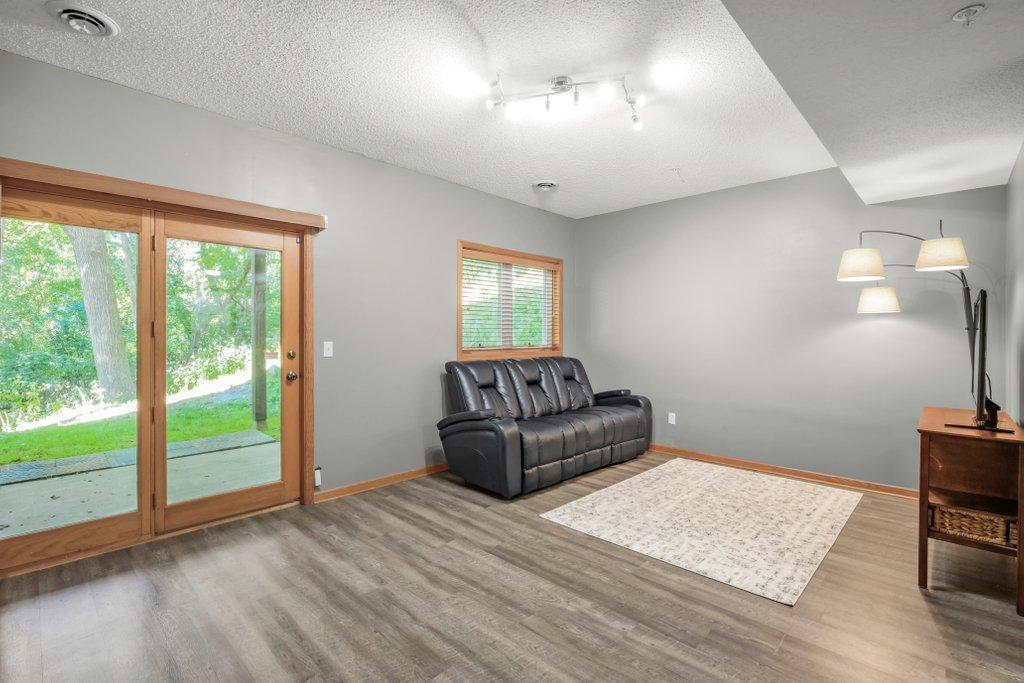 View of Residential at 17800 Townline Road, Minnetonka MN 55345, Minnetonka (19 of 27) - Mike Wilen | Minnesota Team Real Estate