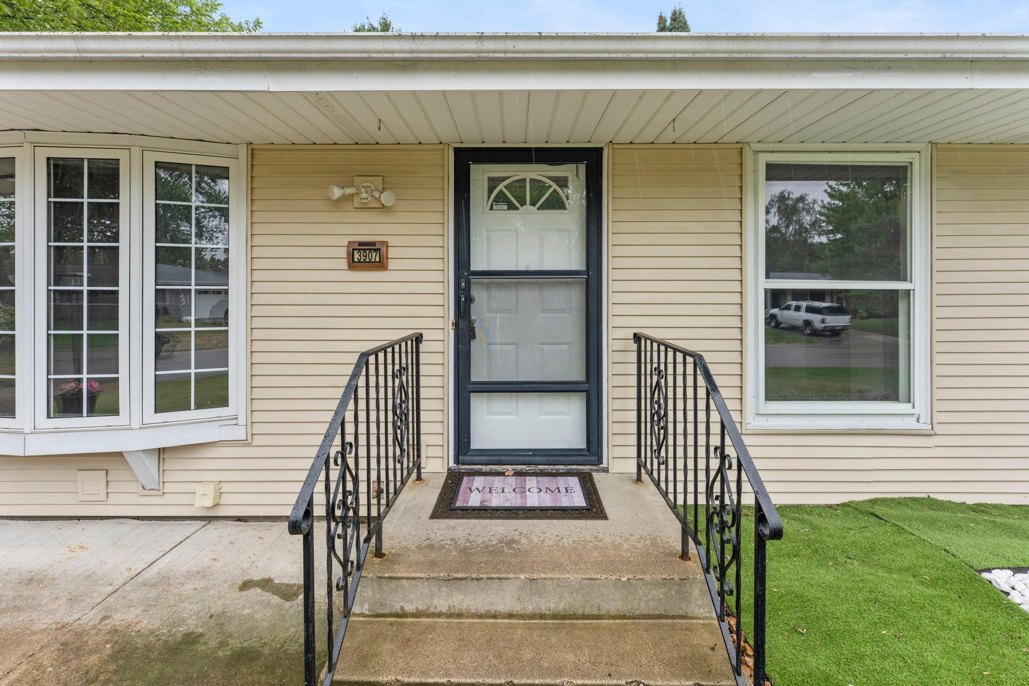 View of Residential at 3907 Lakewood Avenue, White Bear Lake MN 55110, White Bear Lake (4 of 57) - Mike Wilen | Minnesota Team Real Estate